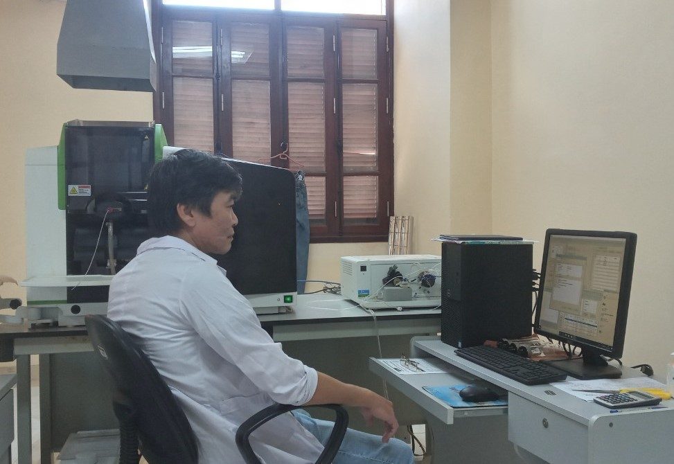 Máy quang phổ hấp thụ nguyên tử (AAS)
